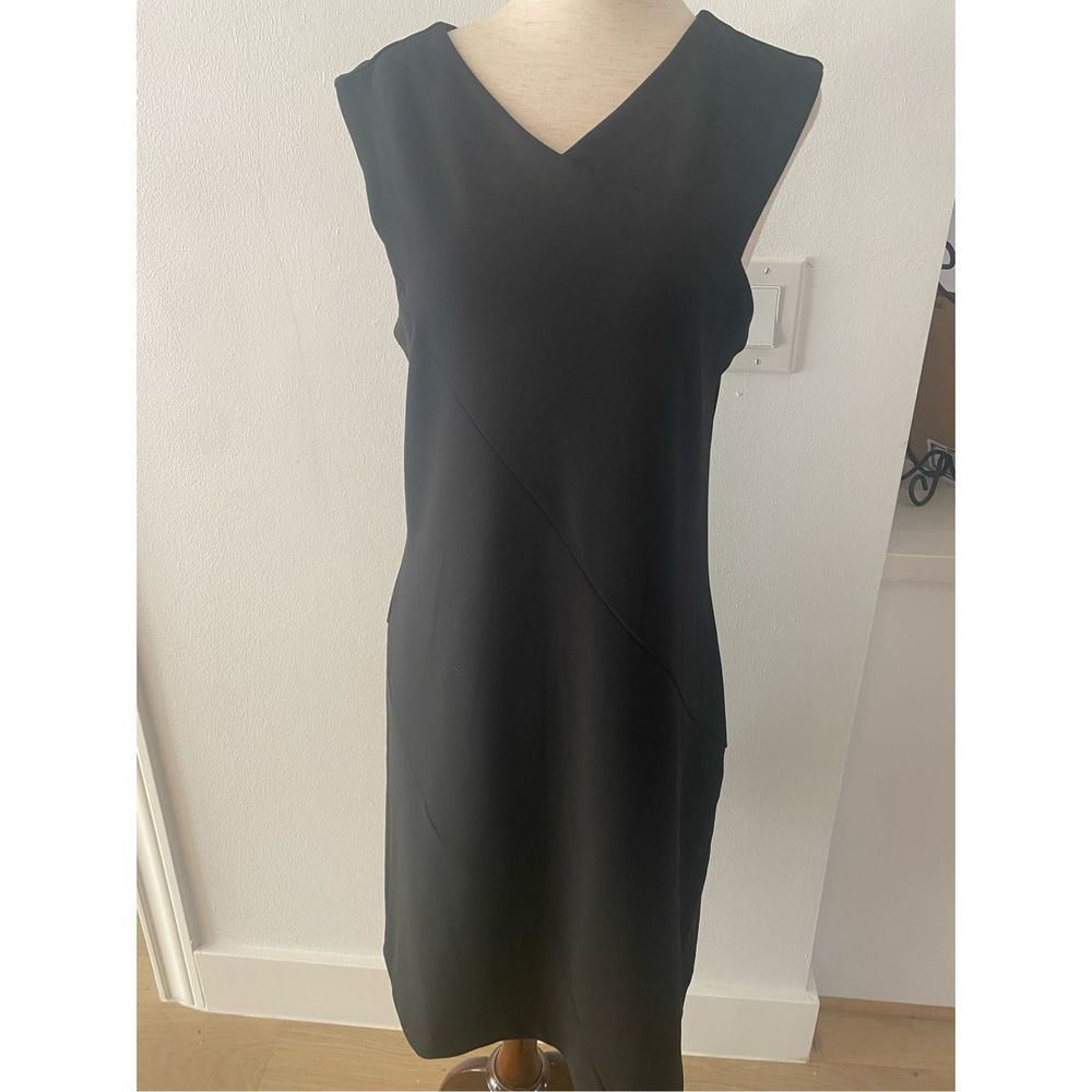 Classic black dress Gibson Latimer